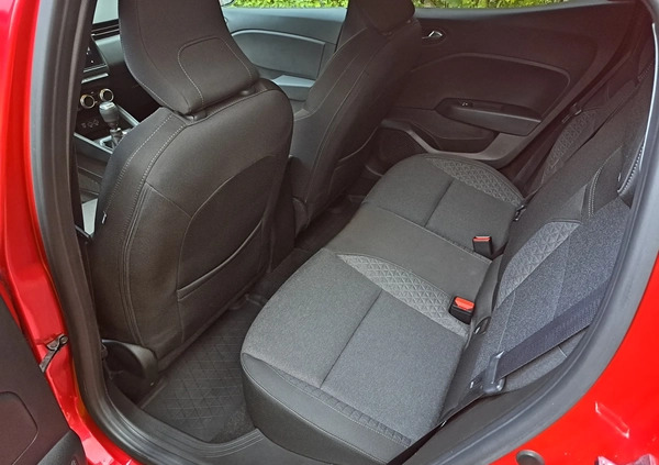 Renault Clio cena 58900 przebieg: 33000, rok produkcji 2021 z Gdańsk małe 742